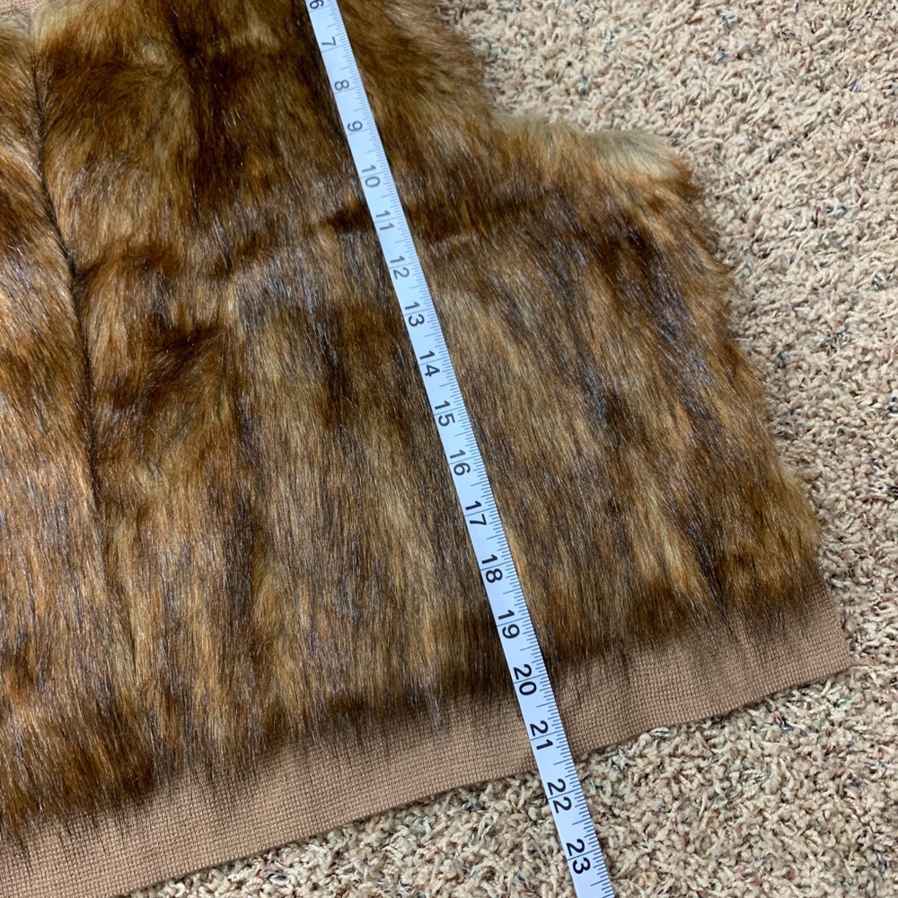 NEW The Limited Brown Faux Fur Open Front Vest - Picture 12 of 12
